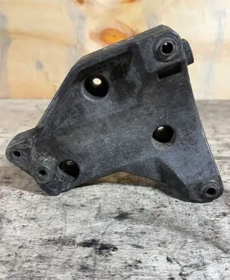 BMW X5 E70 A/C compressor mount bracket 7799863 64557799863