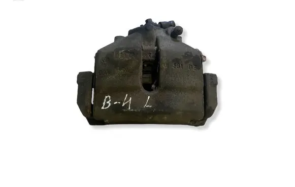 Volkswagen PASSAT B6 Front brake caliper 
