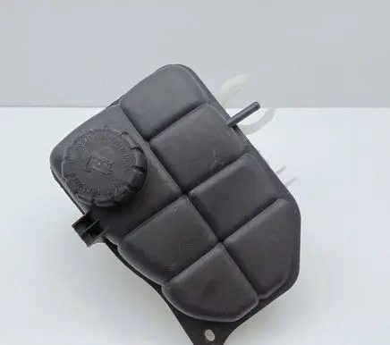 Mercedes-Benz C W203 Coolant expansion tank/reservoir 2035000049