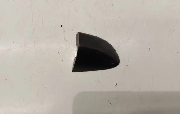 Volkswagen PASSAT B6 Front door handle cover 3C0837880