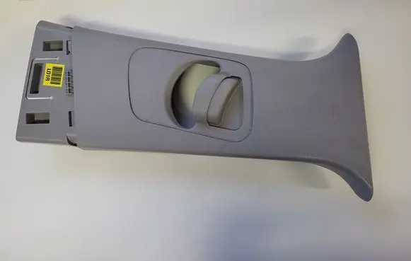Hyundai Kona I Seat belt trim 