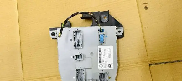 Mercedes-Benz C W205 Comfort/convenience module A2059003913 A2059013904 A2229024108