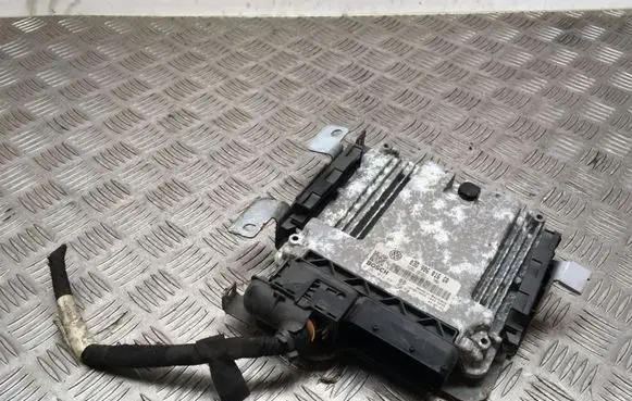 Volkswagen Golf Plus Engine control unit/module 03G906016GR 0281012641