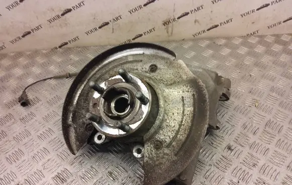 Land Rover Discovery 5 Rear wheel hub