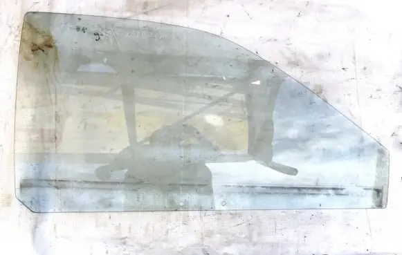 Mitsubishi Colt Front door window glass four-door
