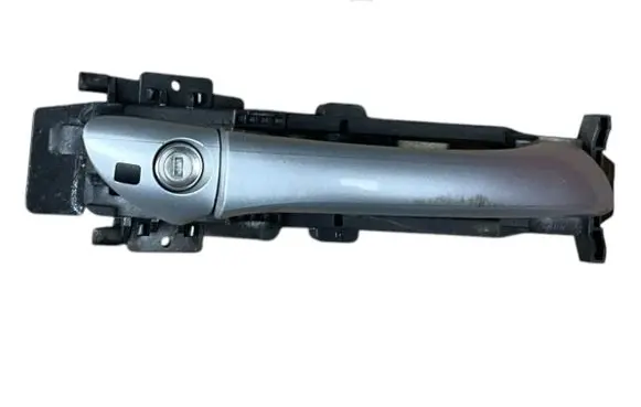 Front door exterior handle/bracket