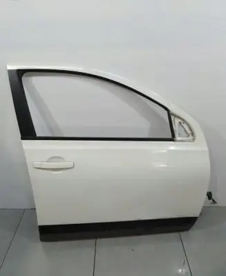 Nissan Qashqai Front door 