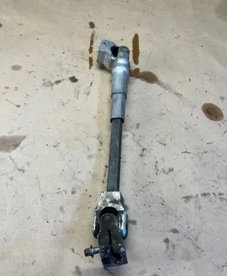 BMW 1 E81 E87 Steering column universal joint 6769157 1310052128 3846