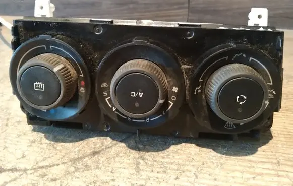 Peugeot 308 Climate control unit T1000220K