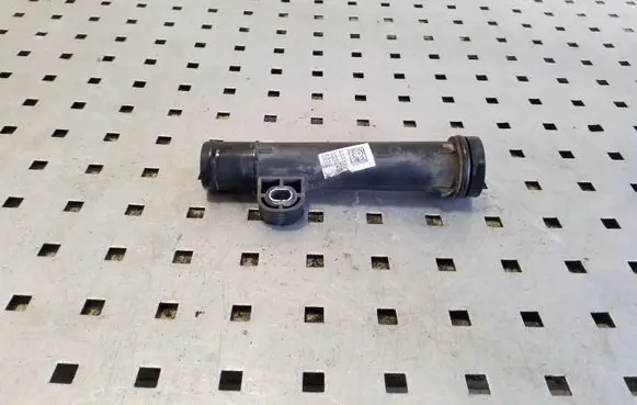 Nissan Qashqai Engine coolant pipe/hose 210474640R