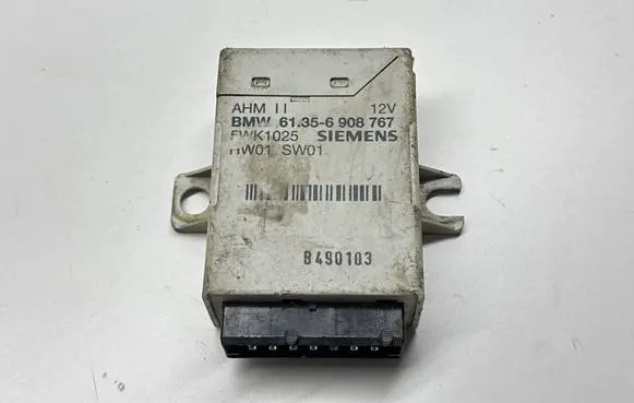 BMW 5 E39 Tow bar trailer control unit/module 6908767