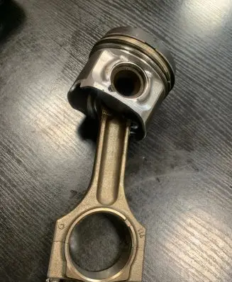 BMW 5 F10 F11 Piston with connecting rod