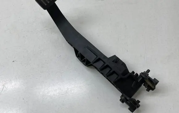 Volvo S90, V90 Clutch pedal 31400962 20170418