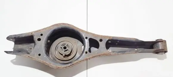 Volkswagen Jetta VI Rear upper control arm/wishbone