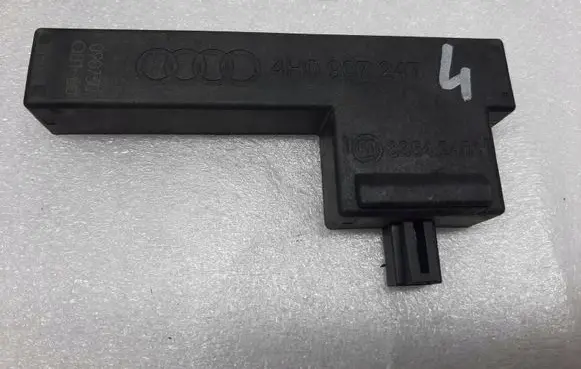 Audi A8 S8 D4 4H Keyless (KESSY) go control unit/module 4H0907247