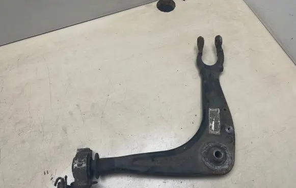Front lower control arm/wishbone