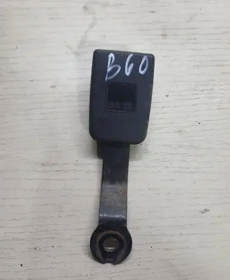 Mercedes-Benz Sprinter W901 W902 W903 W904 Front seatbelt buckle