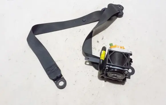 Toyota Hilux (AN120, AN130) Front seatbelt 732200K57