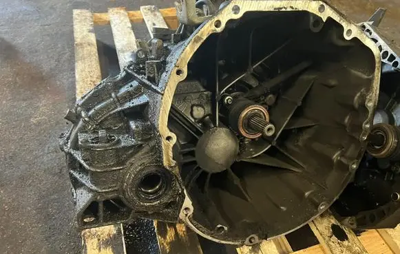 Manual 6 speed gearbox