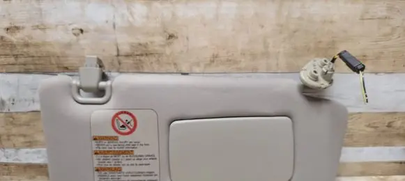 Sun visor