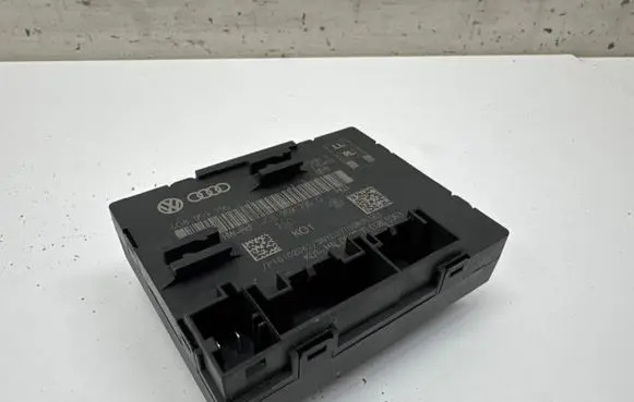 Audi A7 S7 4G Door control unit/module 4G8959795J