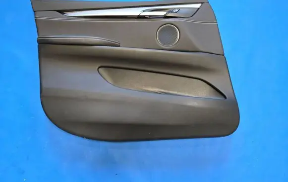 BMW X6 F16 Front door card panel trim