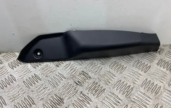 BMW 5 GT F07 Rear/tail light trim molding 7224229