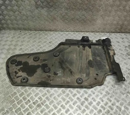 Nissan Juke II F16 Center/middle under tray cover 748A25334R