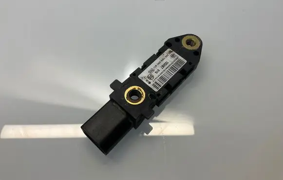 Mercedes-Benz E W211 Airbag deployment crash/impact sensor 0028201326 A0028201326