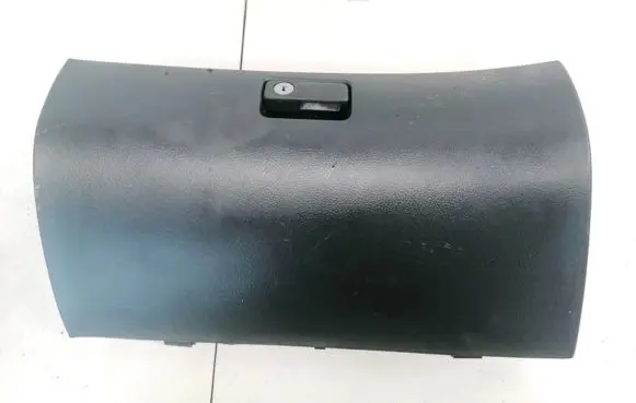 Toyota Avensis T250 Glove box 5555005070 55550-05070