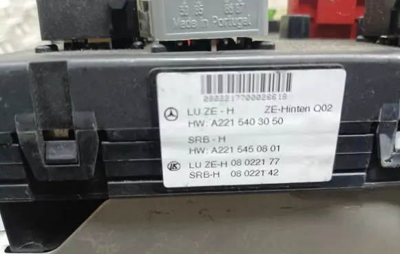 Mercedes-Benz S W221 Fuse module 2215450801