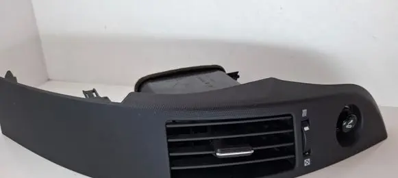 Toyota Corolla Verso AR10 Dash center air vent grill 6556444010 5567064020
