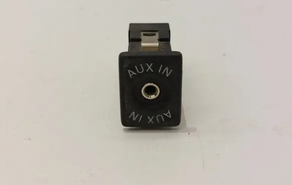 Volkswagen Caddy AUX in-socket connector 5M0035724