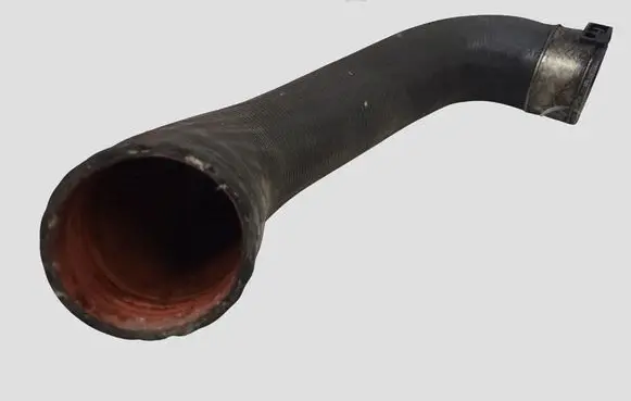 Volvo V40 Intercooler hose/pipe 31657732
