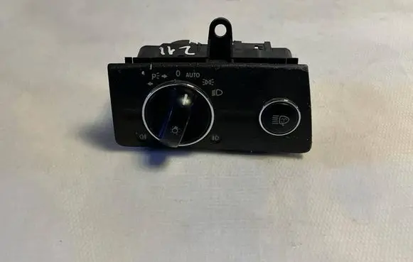 Mercedes-Benz E W211 Light switch 2115450104 a2115450104
