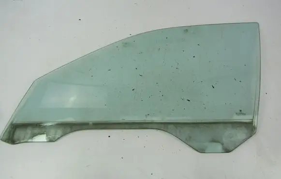BMW 5 E39 Front door window glass four-door 