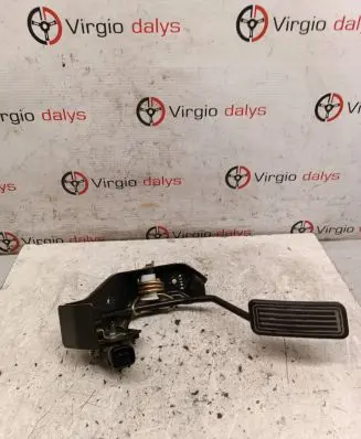Toyota Avensis Verso Accelerator throttle pedal