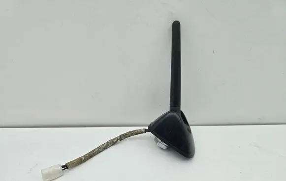 Toyota Prius (XW30) Aerial GPS antenna V308998C4