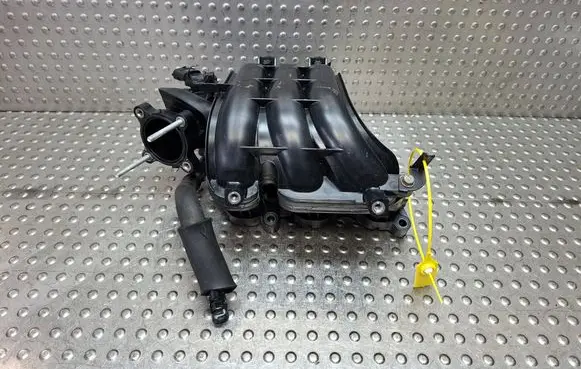 Hyundai i10 Intake manifold