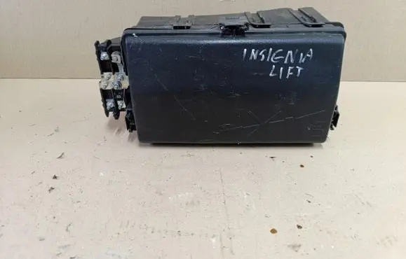Opel Insignia A Fuse box set 13253551