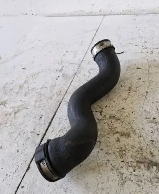 Intercooler hose/pipe