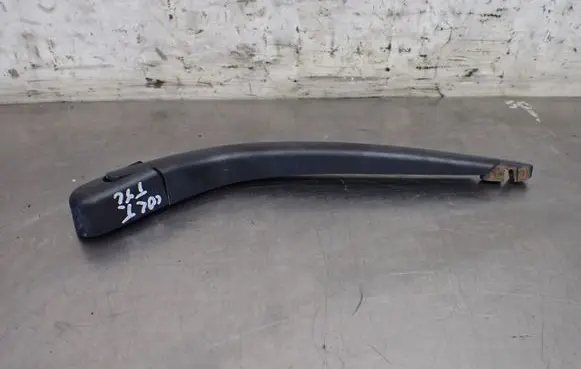 Mitsubishi Colt Rear wiper blade arm 
