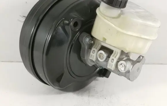 Ford Mustang VI Brake booster FR3C-2B195-MJ