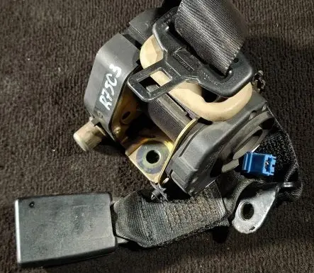Rover 75 Middle seatbelt (rear) PA66GF25 30000132