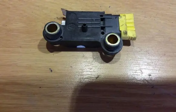 Volvo S40 Airbag deployment crash/impact sensor 30613044A