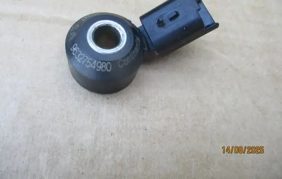 Opel Mokka X Detonation knock sensor 9632754980