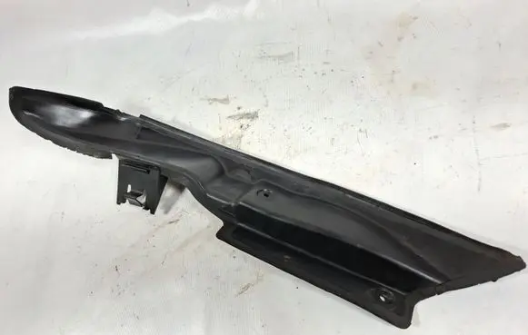 Volkswagen PASSAT B5 Other exterior part 3B0821112A