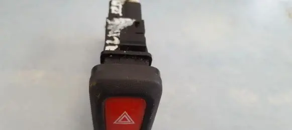 Nissan Almera N16 Hazard light switch niles06016