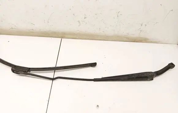 Volvo S60 Front wiper blade arm 8624246