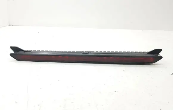 Volkswagen PASSAT B5.5 Third/center stoplight 1J6945097D